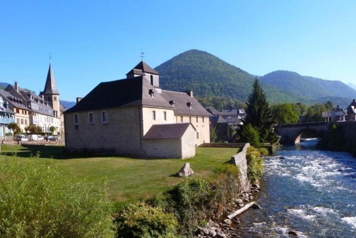 Agreable Maison Au Centre D'Arreau Pour 8 Pers Exteriér fotografie