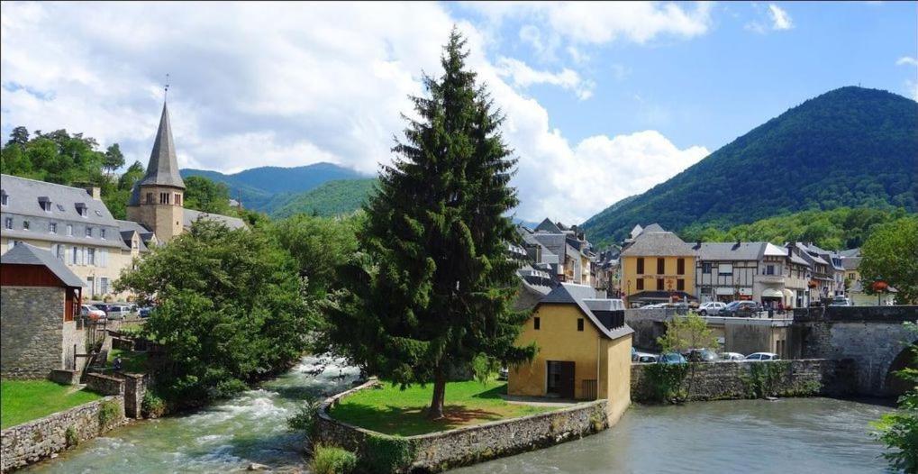 Agreable Maison Au Centre D'Arreau Pour 8 Pers Exteriér fotografie